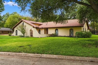 2201 Scarlet Lane, Grand Prairie TX 75050 - Photo 5