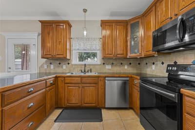 10617 Aquilla Trail, Waco TX 76708 - Photo 5