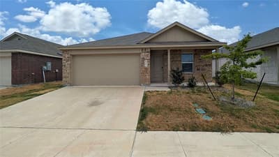 4952 Stonebridge Drive, Ennis TX 75119 - Photo 2