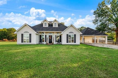 720 Daniel Street, Blossom TX 75416