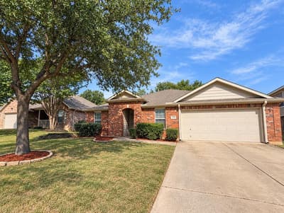 1314 Maple Terrace Drive, Mansfield TX 76063 - Photo 2
