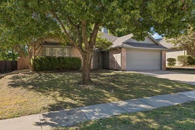 1111 Hyde Park Drive, McKinney TX 75069 - Photo 2