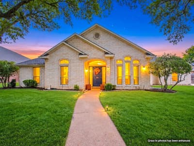 9505 Lost Trails Drive, Waco TX 76712