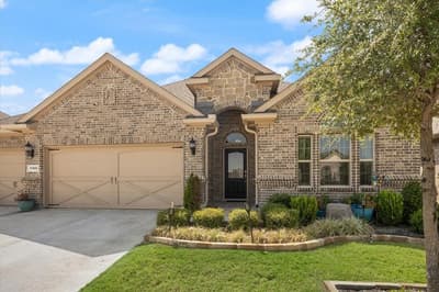 1109 Whispering Hill Drive, Mansfield TX 76063 - Photo 3