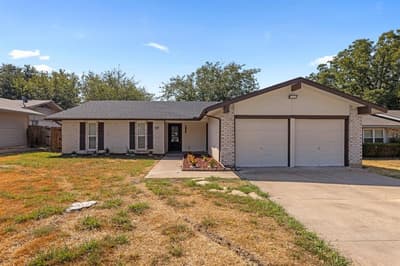1820 Wickersham Drive, Arlington TX 76014