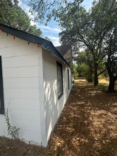632 W Ayers Avenue, De Leon TX 76444 - Photo 3