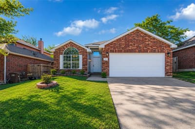 4817 Barnhill Lane, Fort Worth TX 76135