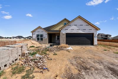 1312 Tahonta Drive, Hewitt TX 76643