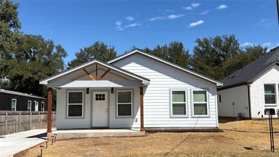 3007 Rockwood Drive, Granbury TX 76048
