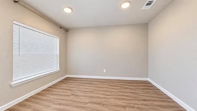 2407 Lee Avenue, Fort Worth TX 76164 - Photo 4