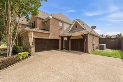 1005 High Hawk Trail, Euless TX 76039 - Photo 4