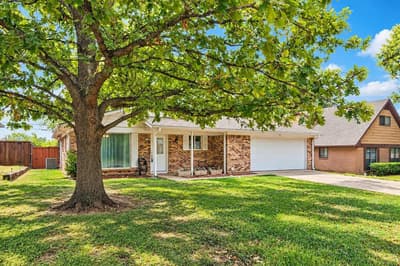 1109 S Valentine Drive, Sherman TX 75090 - Photo 2