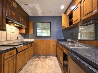 2001 Carverly Drive, Fort Worth TX 76112 - Photo 4