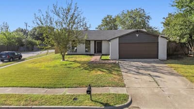 800 Netherland Drive, Arlington TX 76017