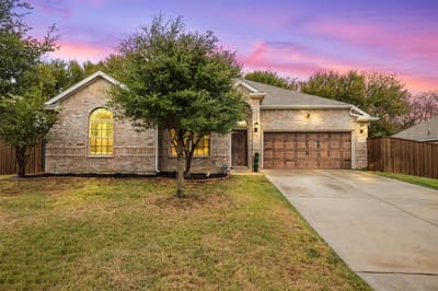 7512 Rose Crest Boulevard, Forest Hill TX 76140 - Photo 2