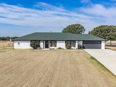 3914 Alamo Road, Bowie TX 76230 - Photo 2