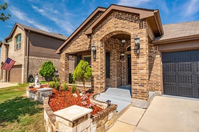303 Triple Crown Lane, Ponder TX 76259 - Photo 5