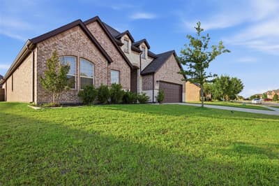 208 Sequoia Drive, Forney TX 75126 - Photo 2