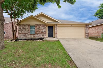 829 Santa Rosa Drive, Fort Worth TX 76052