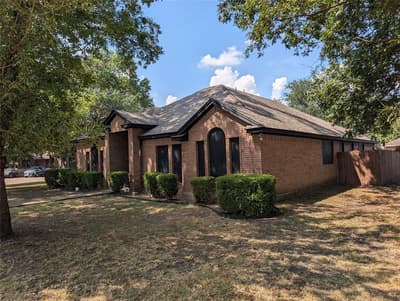 127 Pecan Grove, Lancaster TX 75146 - Photo 2