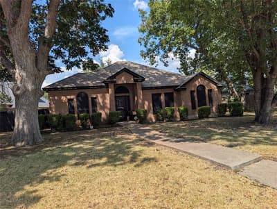 127 Pecan Grove, Lancaster TX 75146