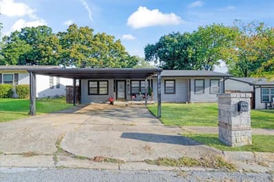1721 Ridgewood Road, Denison TX 75020