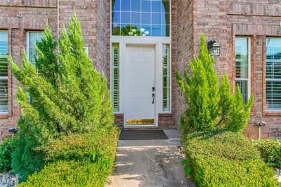 1224 Willowdale Lane, Irving TX 75063 - Photo 3