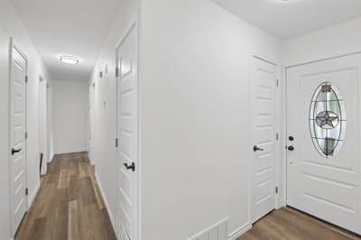 2231 Park Springs Court, Arlington TX 76013 - Photo 2