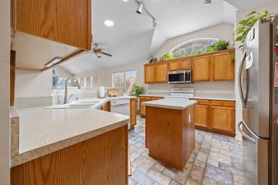 6712 Braeview Drive, Fort Worth TX 76137 - Photo 5