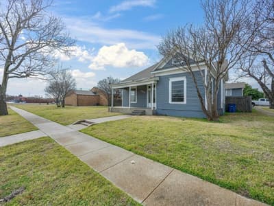 409 NW Main Street, Ennis TX 75119 - Photo 4