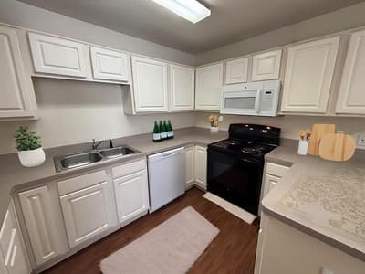 5728 Northfield Drive, Fort Worth TX 76179 - Photo 4