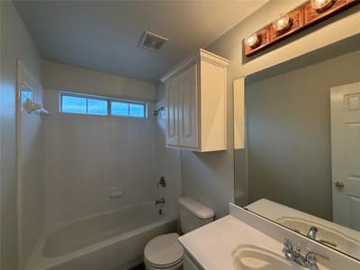 5821 Starboardway Drive, Fort Worth TX 76135 - Photo 5