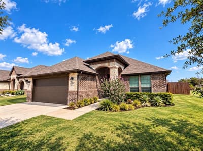 100 Gardenia Drive, Azle TX 76020