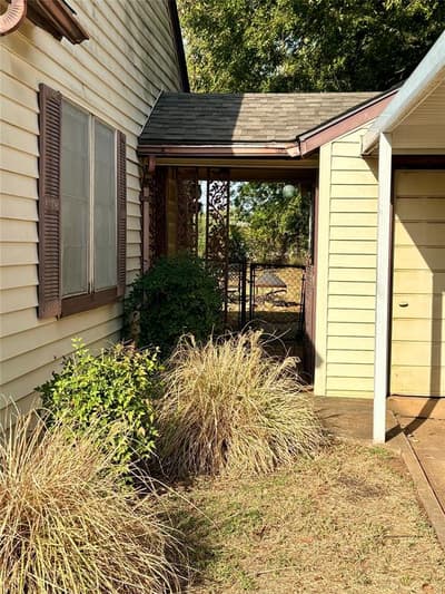 705 N Derby Street, Denison TX 75020 - Photo 5