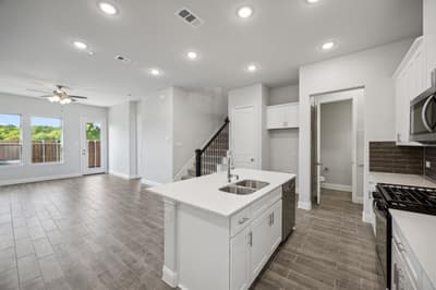 924 Heart Reef Road, Plano TX 75075 - Photo 4