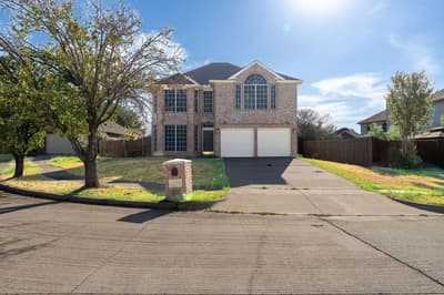 7874 Parkmount Court, Fort Worth TX 76137 - Photo 2