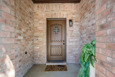 2456 Arroyo Springs Drive, Grand Prairie TX 75052 - Photo 3