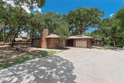 294 Thomas Len Road, Azle TX 76020