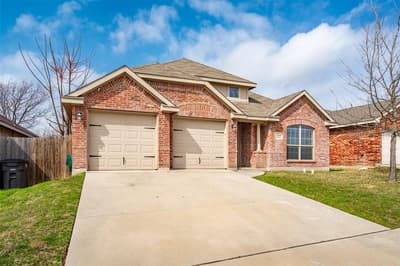 2308 Wakecrest Drive, Fort Worth TX 76108