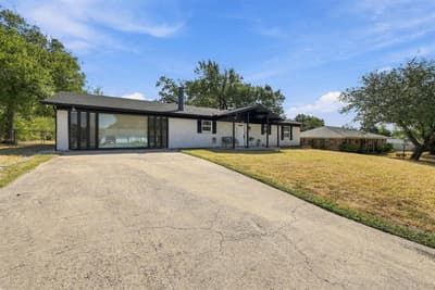 1404 Hillside Drive, Midlothian TX 76065 - Photo 2