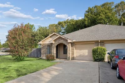 1613 19th Street, Plano TX 75074 - Photo 2