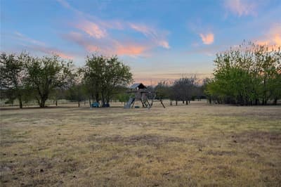549 County Road 4733, Rhome TX 76078 - Photo 4