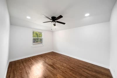 2451 Hudspeth Avenue, Dallas TX 75216 - Photo 2
