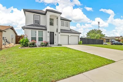 610 Parker Circle, Garland TX 75040 - Photo 2