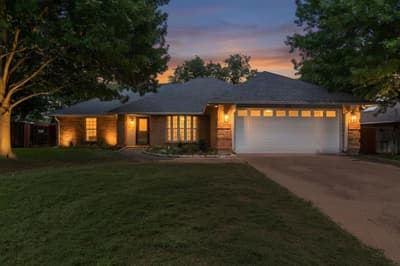 8951 Hialeah Circle N, North Richland Hills TX 76182
