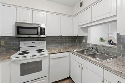 1205 Roaring Springs Road # 1205, Fort Worth TX 76114 - Photo 4