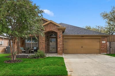 8200 Spotted Doe Drive, Fort Worth TX 76179 - Photo 3