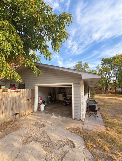 6840 Timothy Drive, Dallas TX 75227 - Photo 5