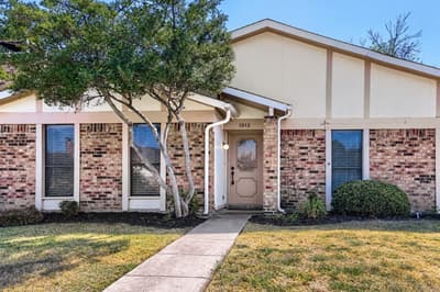 1012 Bellflower Drive, Carrollton TX 75007 - Photo 2