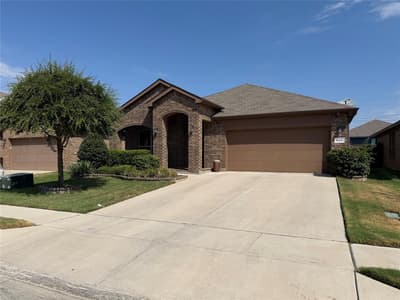 925 Meadow Scape Drive, Fort Worth TX 76028